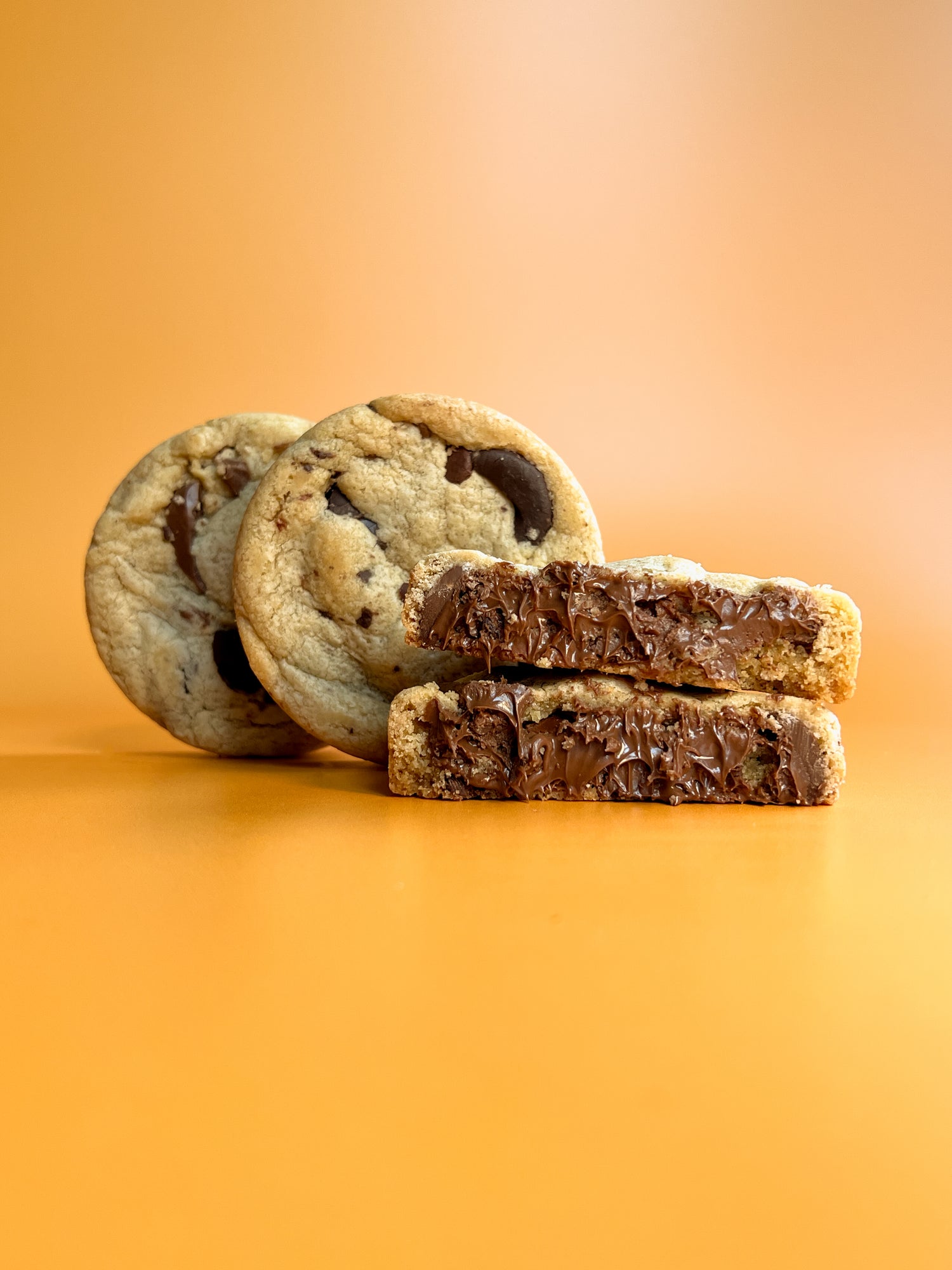 Nutella stuffed chocolate chip cookies